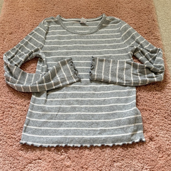 Kid’s long sleeve size 8-10 - Picture 5 of 11
